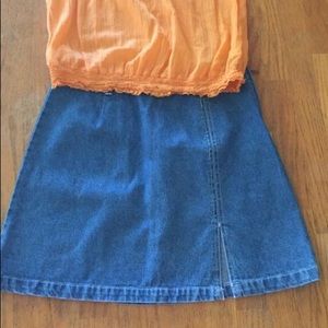 Denim skirt with small side slit